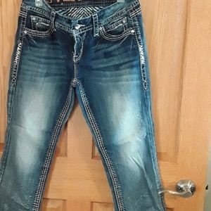 Super cute Rock Revival capris